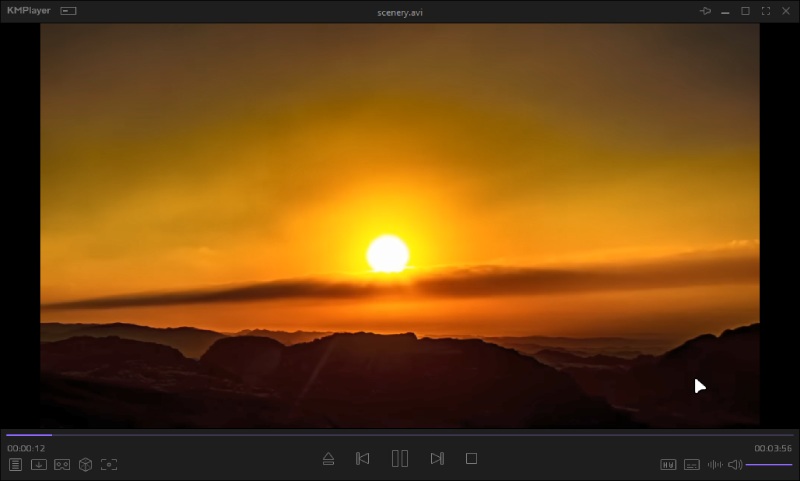 KM Player spielt ein AVI-Video ab