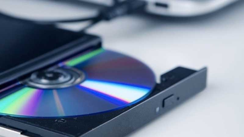 DVD auf dem Fernseher abspielen